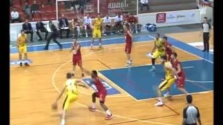 Gli highlights degli ultimi 12' di Basket Recanati - OraSì Ravenna