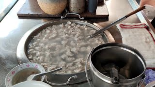 浮水魚羹—台灣街頭小吃.台南  Scalded milkfish ball thick soup—Taiwanese street food.Tainan