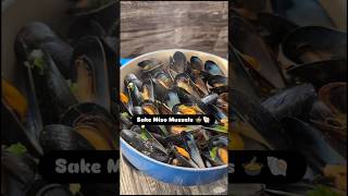 EASY Sake Steamed Mussels #shorts #easyrecipe #japanesefood