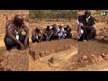 kati 24 et dani de paris à ségou ziara au cimetière