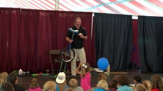 ARTS OVERLOOK: Eric the Magician | Dean of Juggling | Things On Strings | 9 to 5