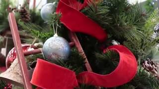 Comment décorer un sapin de Noël - Astuce #4 Rubans