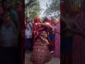 viral dulhan dance video angana mein saiyan swimming pool mein nahin hai viraldulhan lehenga