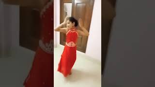 my sis lovely dance ❤   ❤   Heere moti mai na jaanuu......