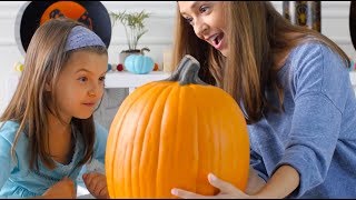 PEANUTS® Pumpkin Carving