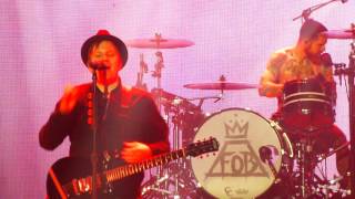 Fall Out Boy - Intro + Sugar We're Goin Down, live @ Heineken Music Hall, Amsterdam 20-10-2015