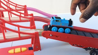Build BRIO Trains toys Thomas and Friends | Thomas Train Water Rescue Viaduct  Bridge Build and Play