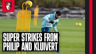 Philip hits top bins and Kluivert dazzles in international break training 🤩