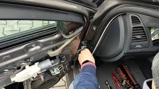 Noisy doors in Renault Laguna III - replacement of the door opening limiter