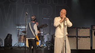 Johnny Marr + Tim Booth - Passenger / There's A Light That Never Goes Out [Live] - B-roll second cam