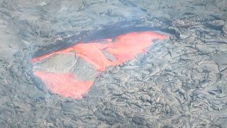 Resurfacing event on small lava pond in Halema`uma`u