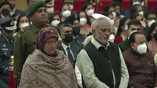 President Kovind presents Shaurya Chakra to Shri Ashiq Hussain Malik (Posthumous)