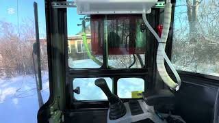 Mini Excavator AGT QK18RSX-C quick walk around in -30 Celsius weather . First oil change.