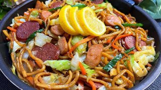 Easy-to-Make Stir-Fry Noodles with Salami and Sausage