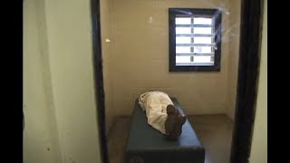 Welcome to Warren: Inmates and Guards on Life in Prison