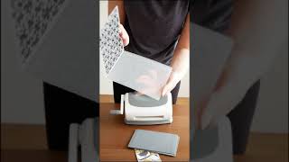 Unpacking Sizzix Texture Embossing Machine - Quick Demo