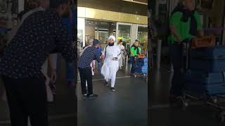 ❤️Sayyed Aminul Qadri on Mumbai Airport Aapka Muskurana Salamat rahe #sayyedaminulqadri #aminulqadri