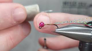 60 Second Tying Tip - Split Thread Dubbing Loop Tutorial
