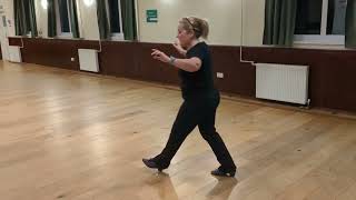 Beginner Slow Foxtrot routine Leaders steps