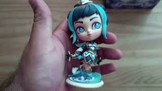 Review League of Legends: Lux Porcelana Figure