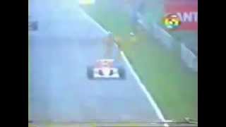 Ayrton Senna, com apenas uma marcha, vence o GP Brasil de F1