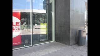 ThyssenKrupp chain driven glass elevator at C\u0026A in Utrecht