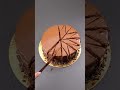 mom s cake 🎂 slicing hack in reverse 🔄 foodhacks creative fun