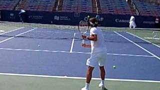 Roger Federer in Montreal 2007 (4)