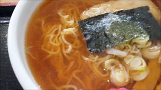 三戸郡田子町、ガーリックセンターのにんにくラーメン醤油味。麺に田子産にんにくの粉末が練りこまれています。