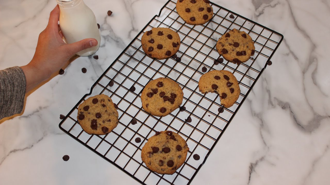 Best Chocolate Chip Cookies On Youtube - YouTube