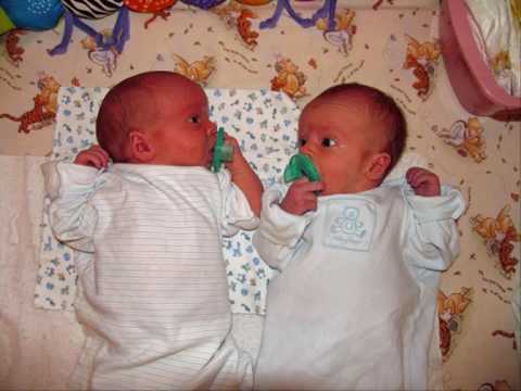 P&b: Newborn Twins - YouTube