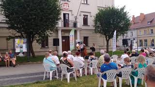 Pyskowice - 11.07.2021 - Letni koncert przy fontannie - Joanna Lis Trio