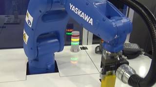 Yaskawa GP8, robot munkában, Ipar Napjai, v180515-1-040