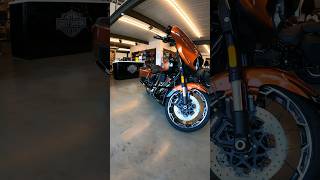 2023 CVO Street Glide Harley Davidson     Whiskey Neat w/Raven Metallic