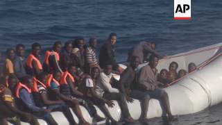 Italia rescata a más de 1,000 migrantes en el Mediterráneo