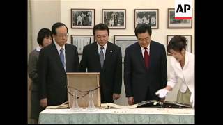 Chinese Pres Hu Jintao in historic meeting with Japanese leader