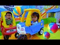 Vlog Rafisqy Seharian Jagain Bayi Lucu Playground Perosotan, Mandi Bola Warna Warni Trampolin Odong2