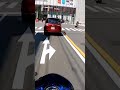 原付2種バイクによる交差点逆走＆追い越しの危険運転