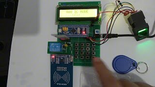 基于STM32单片机的智能门禁系统设计/密码、指纹、IC卡、蓝牙手机app/4种解锁方式，功能多样可自由组合/基于单片机的智能门锁