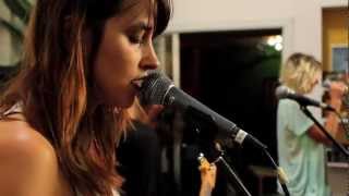 Warpaint - Undertow (Yours Truly Session)