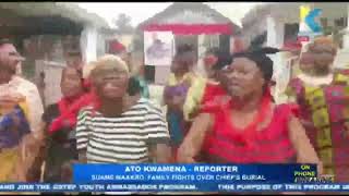 Sister of the late Chief of Suame Makro hijacks c0rpse of her brother in a feud with Family Elders