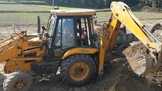 JCB Dozer Loading Mud in Tractor - JCB 3DX BACKHOE LOADER - TLB - JCB VIDEO