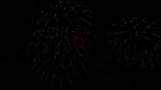 【4K】雨☔が降ってきたぁーあ❗傘を頭にのせながら撮影📹モエレ沼芸術花火 Amazing fireworks in Moerenuma-Park Sapporo  2016 Part2