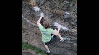 Jerry's Traverse V10 / 7C+ | Stanage Plantation