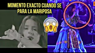 ANGELA AGUILAR MOMENTO EXACTO CUANDO SE LE PARA UNA MARIPOSA EN SU BRAZO EN SU CONCIERTO