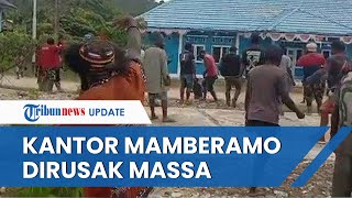 Kepala Desa & Massa Geruduk Rusak Perkantoran Pemkab Mamberamo, Diduga Dipicu Pembagian Dana Desa