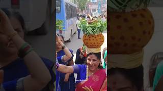 Singer mangli Teenmar Dance #mangli #singermangli #teenmaar #bonalu #dance #shorts #viralvideo