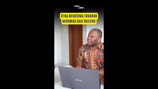 ETIKA MENERIMA TAWARAN MINUMAN SAAT MEETING