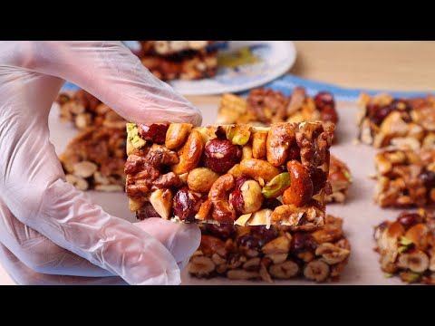 Recipe for crunch with berries, nuts and seeds