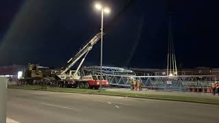 Setting up a 550 ton Grove mobile crane